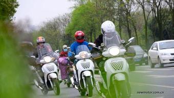 骑摩托吃瓜视频,一场别开生面的骑游盛宴